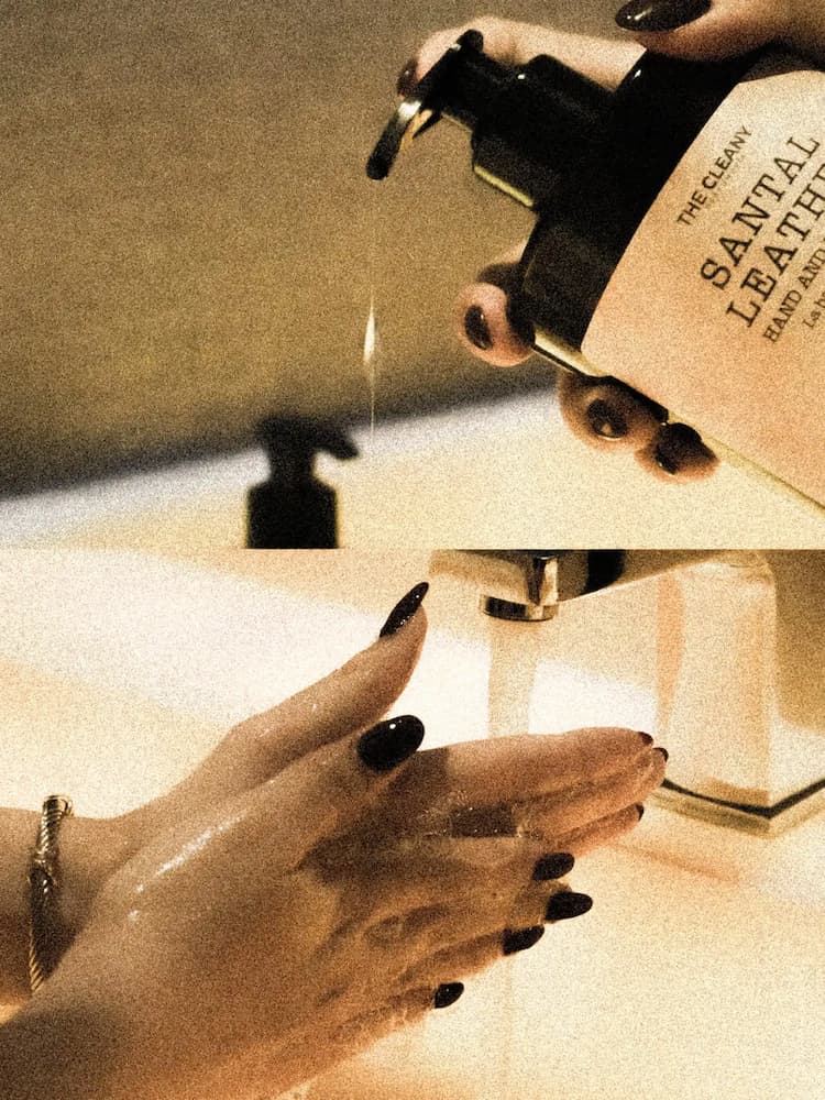 jabón para manos, jabón líquido corporal, jabón hand and body, jabón hidratante, jabón con aroma, jabón para baño, jabón decorativo, jabón elegante, jabón para visitas, jabón 500 ml, jabón con dispensador, jabón aesthetic, jabón minimalista, cuidado de la piel, limpieza suave, jabón con aloe vera, jabón con vitamina E, jabón hidratante diario, jabón para casa, jabón moderno